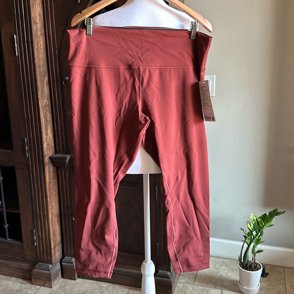 NWT Lululemon Wunder Train HR Tight 25”
